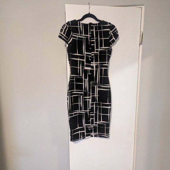 Lulu's black and white dress - Picture 2 of 3